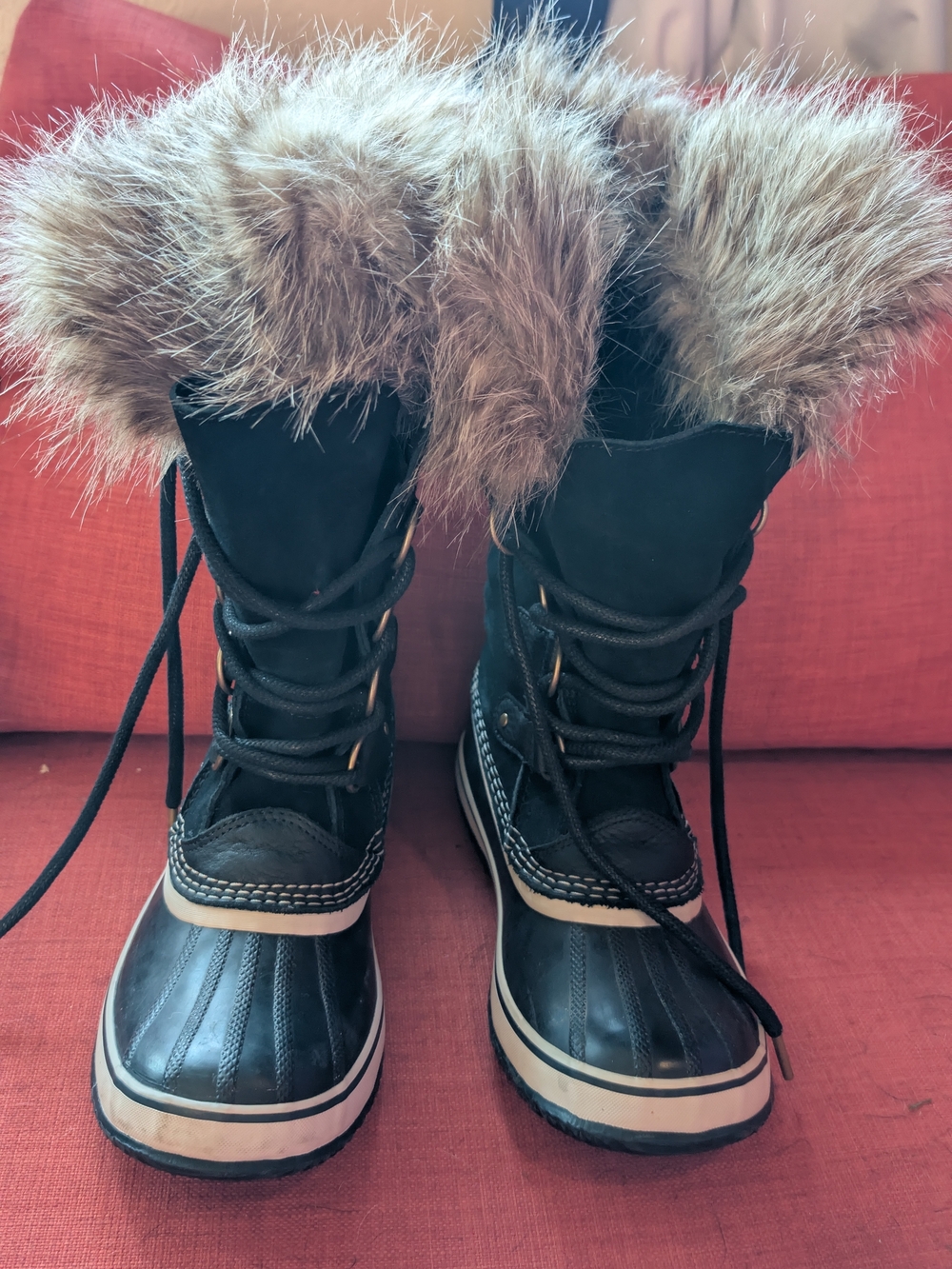 Sorel Black Lace-Up Winter Boots with Faux Fur Cuff